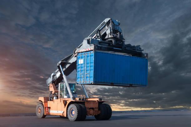 Reach Stacker